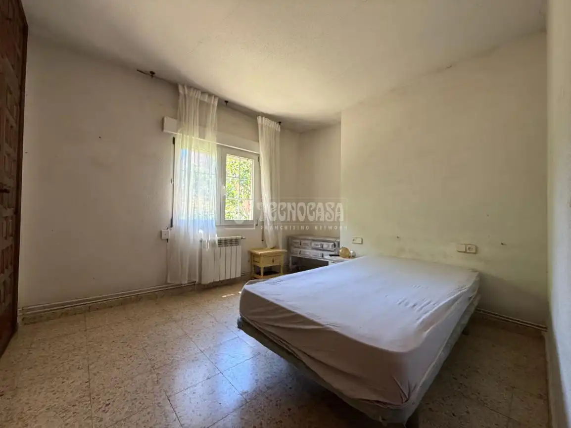 Habitación de Casa adosada en venta en Galapagar con Calefacción