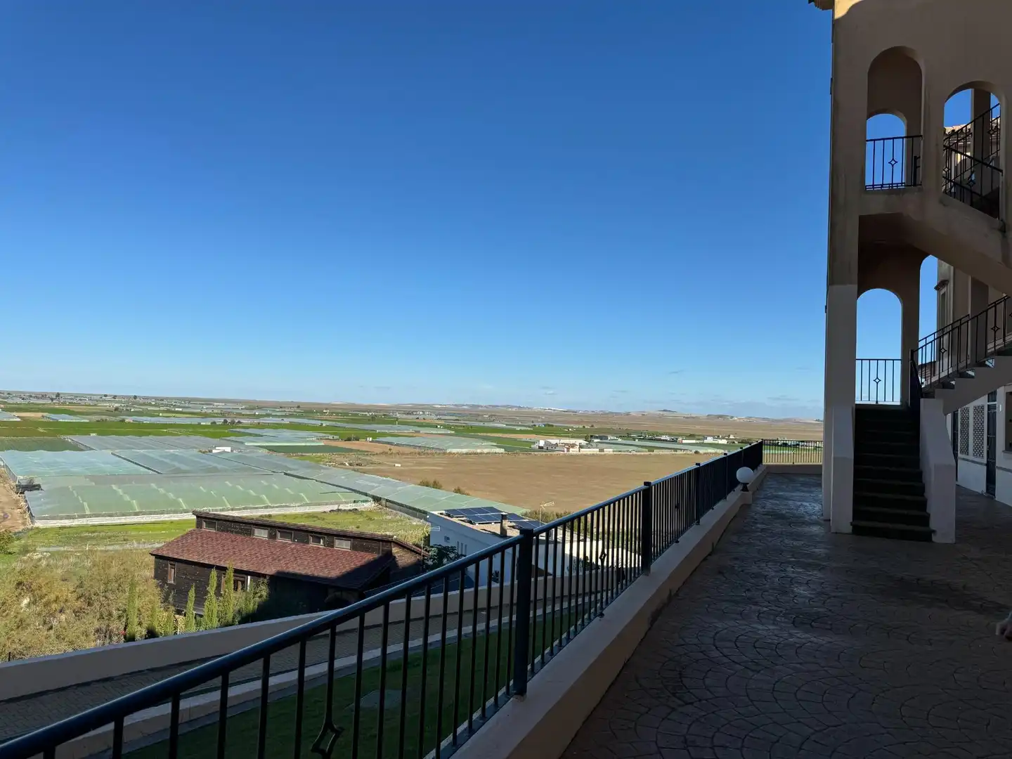 Vista exterior de Piso en venta en Sanlúcar de Barrameda con Aire acondicionado, Calefacción y Jardín privado