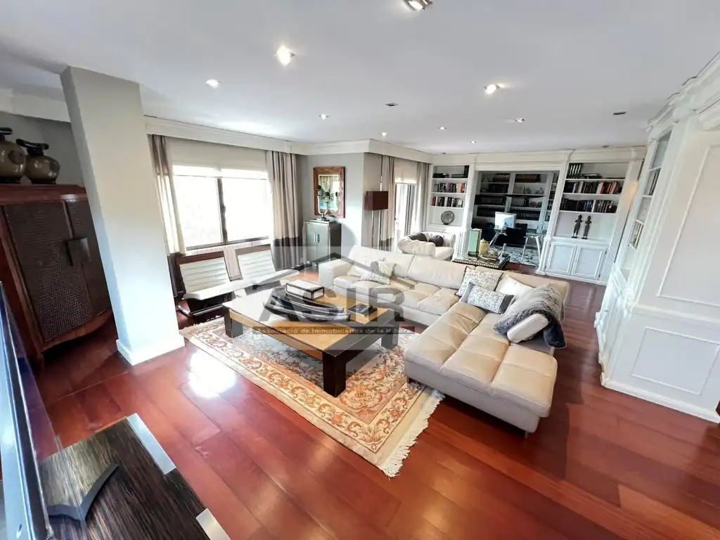 Flat for rent in Plaza Major, Centre