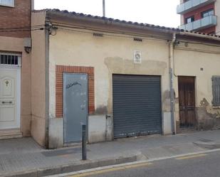 Exterior view of Single-family semi-detached for sale in Cerdanyola del Vallès