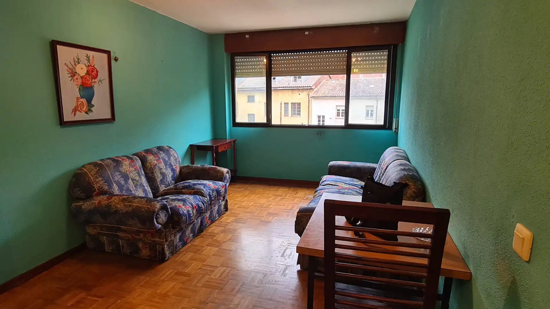 Sala d'estar de Pis de lloguer en Grado amb Calefacció, Traster i Moblat