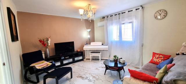 Piso en Venta en Calle Pico de Alba en Palomeras Bajas