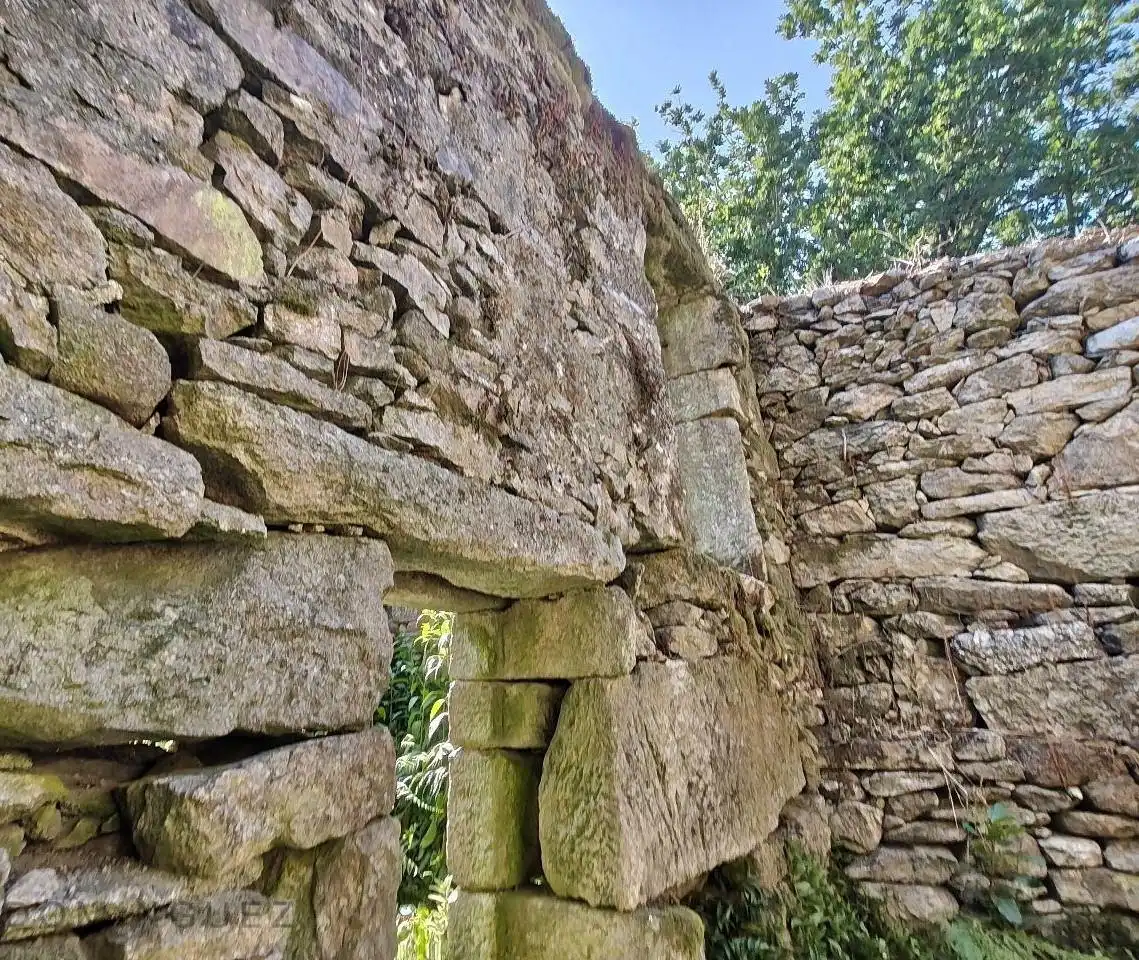 Vista exterior de Finca rústica en venda en Redondela amb Calefacció i Jardí privat