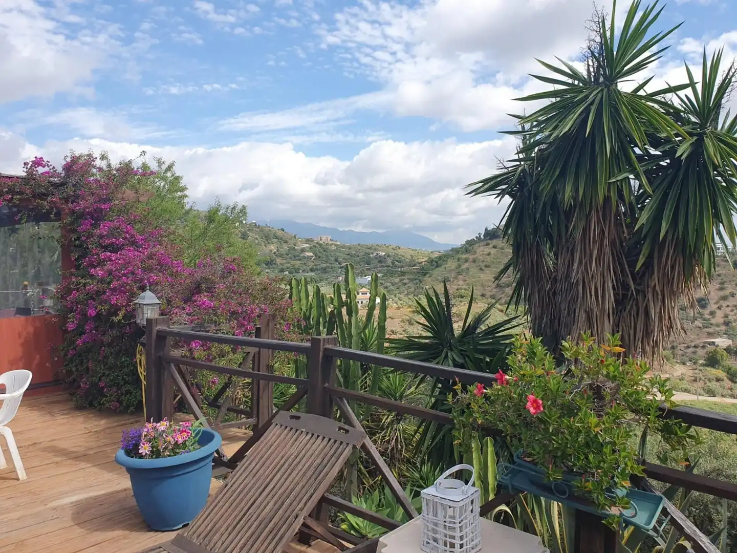 Country homes for sale in Monda
