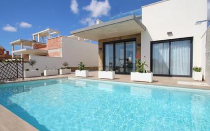 House or chalet for sale in La Zenia