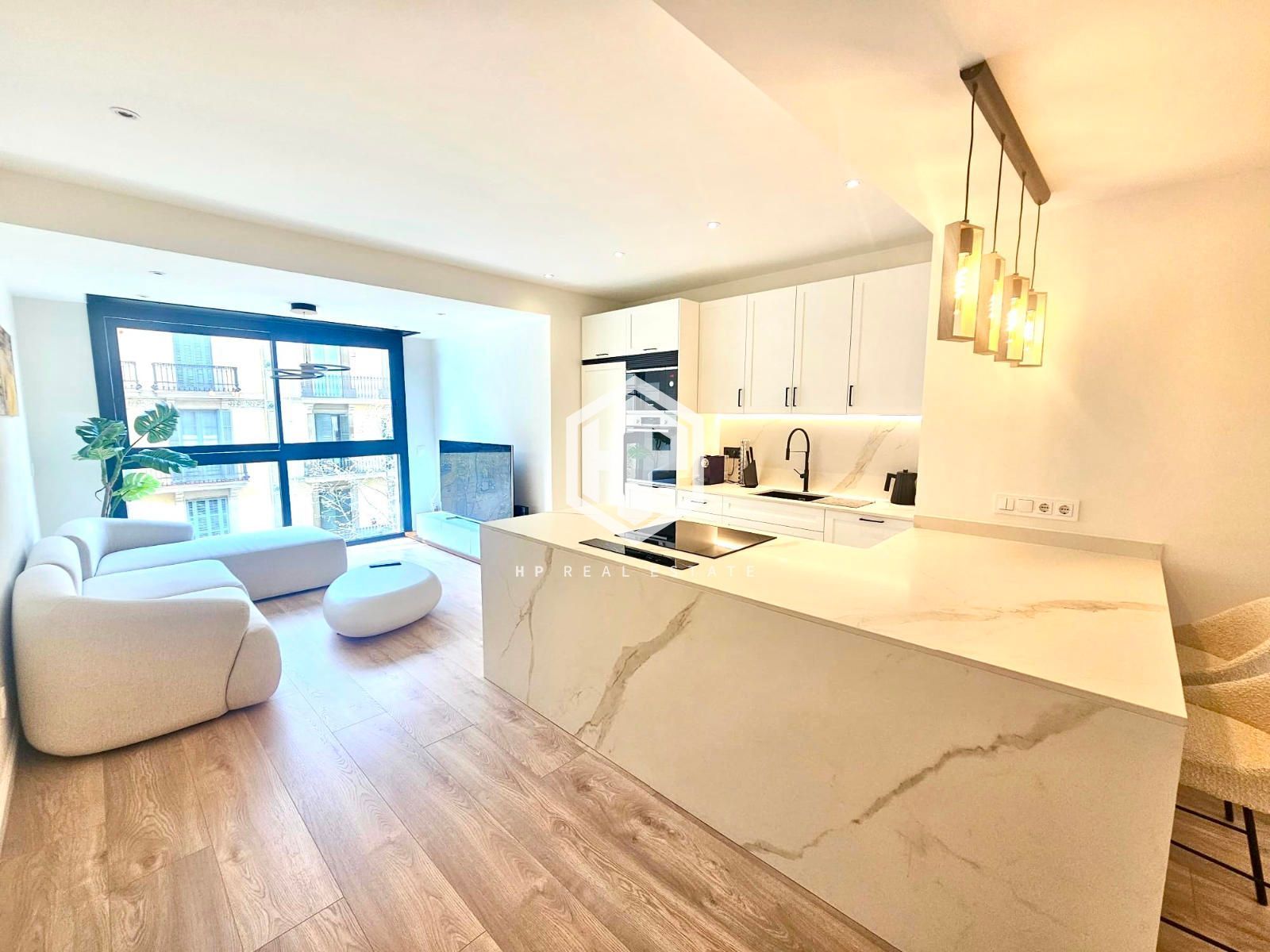 Pis de lloguer a PAU CLARIS, Dreta de l'Eixample, Eixample