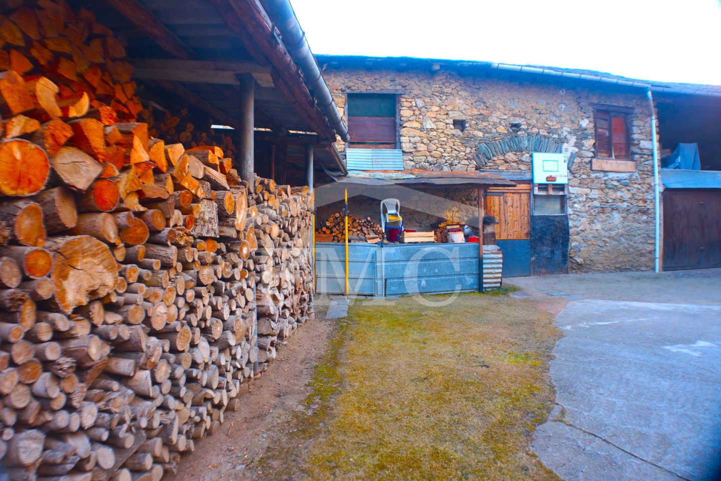 Vista exterior de Finca rústica en venta en Alp con Jardín privado y Trastero