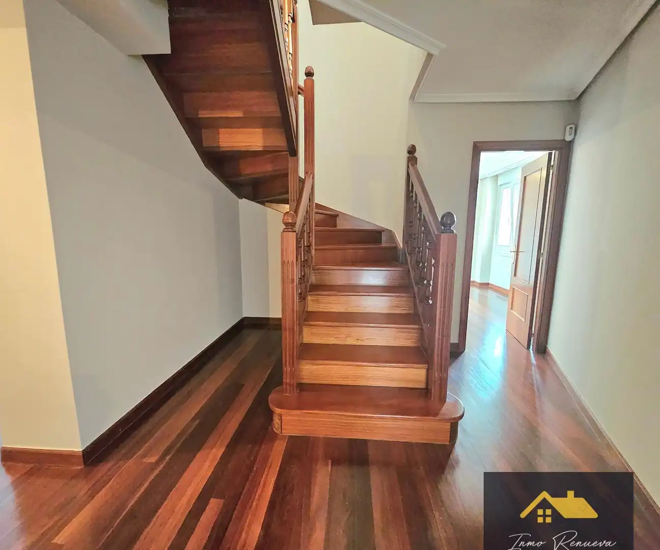 Ático en venta en Santurtzi  con Calefacción, Trastero y Balcón