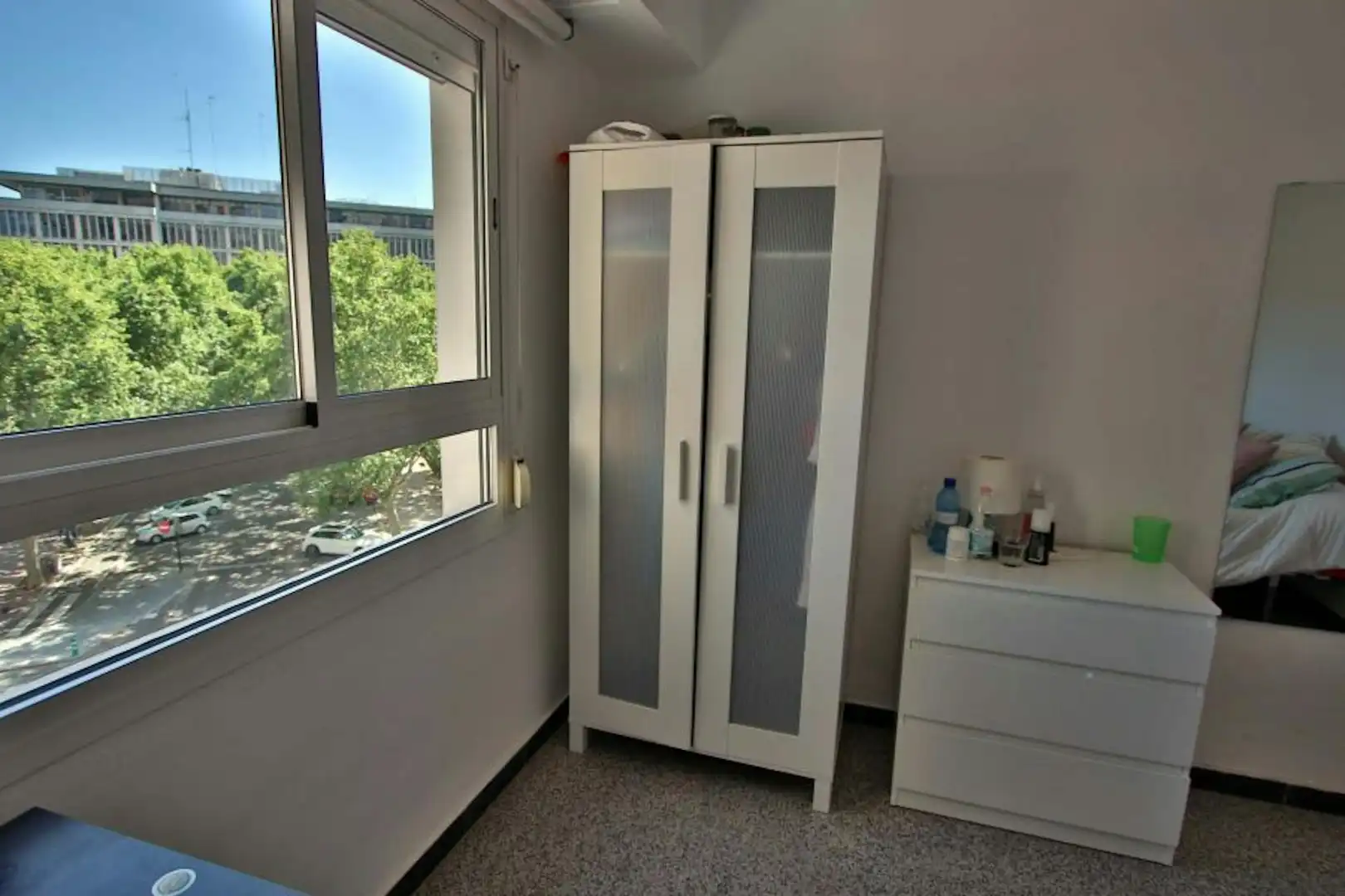 Bedroom of Flat for share in Valencia  with Heating and Washing machine
