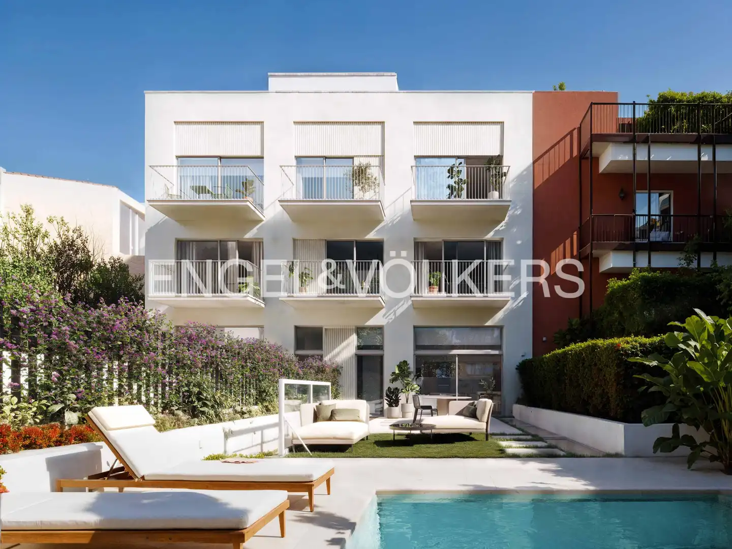 Vista exterior de Apartament en venda en Sant Cugat del Vallès amb Aire condicionat, Calefacció i Jardí privat