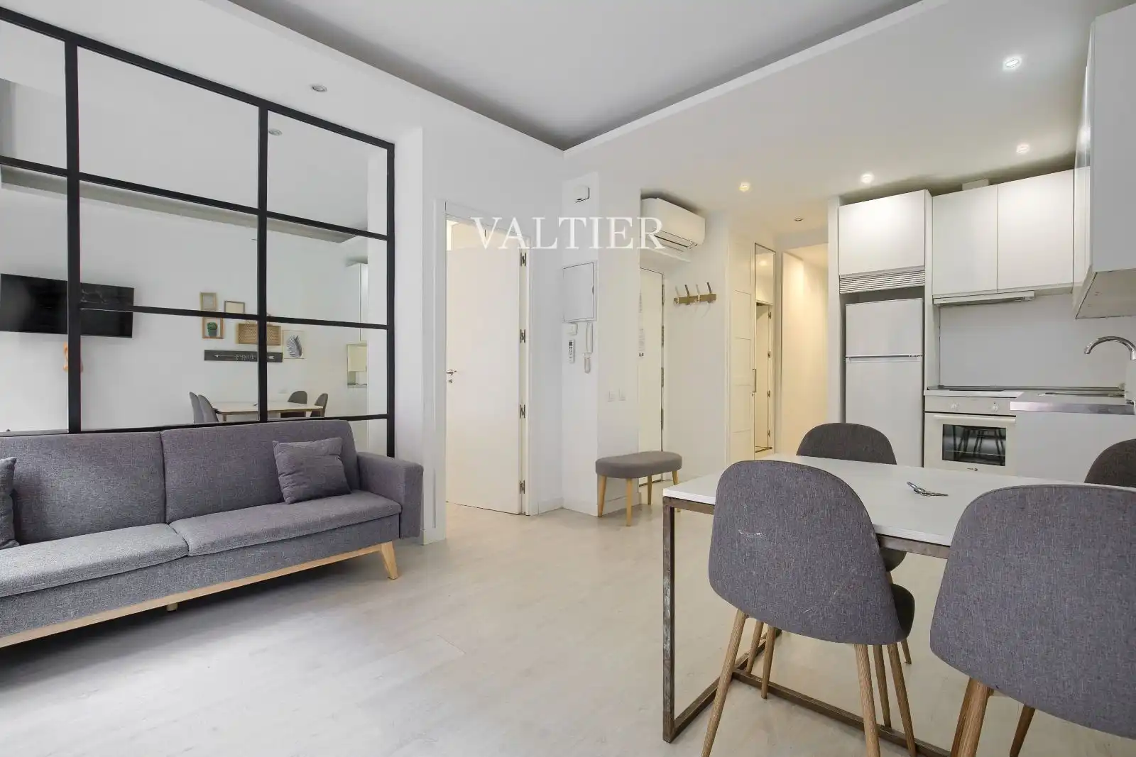 Habitación de Piso de alquiler en Madrid con Aire acondicionado y Amueblado