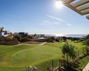 Vista exterior de Casa adosada en venda en Marbella amb Aire condicionat, Calefacció i Jardí privat