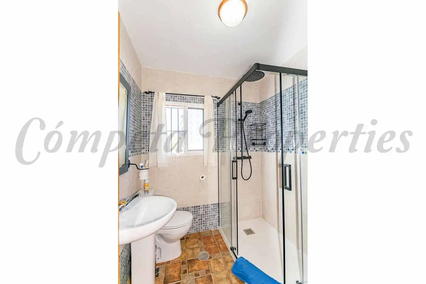 Bathroom of Houses for rent in Cómpeta  with Air Conditioner, Private garden and Terrace
