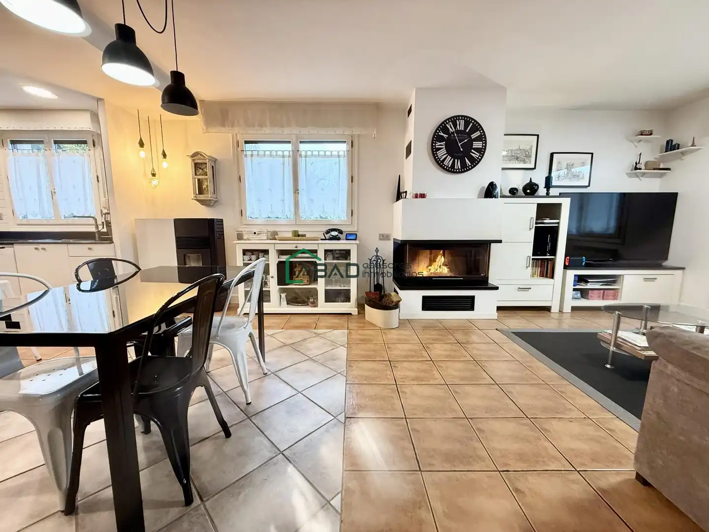 Sala d'estar de Casa o xalet en venda en Amorebieta-Etxano amb Calefacció, Terrassa i Traster