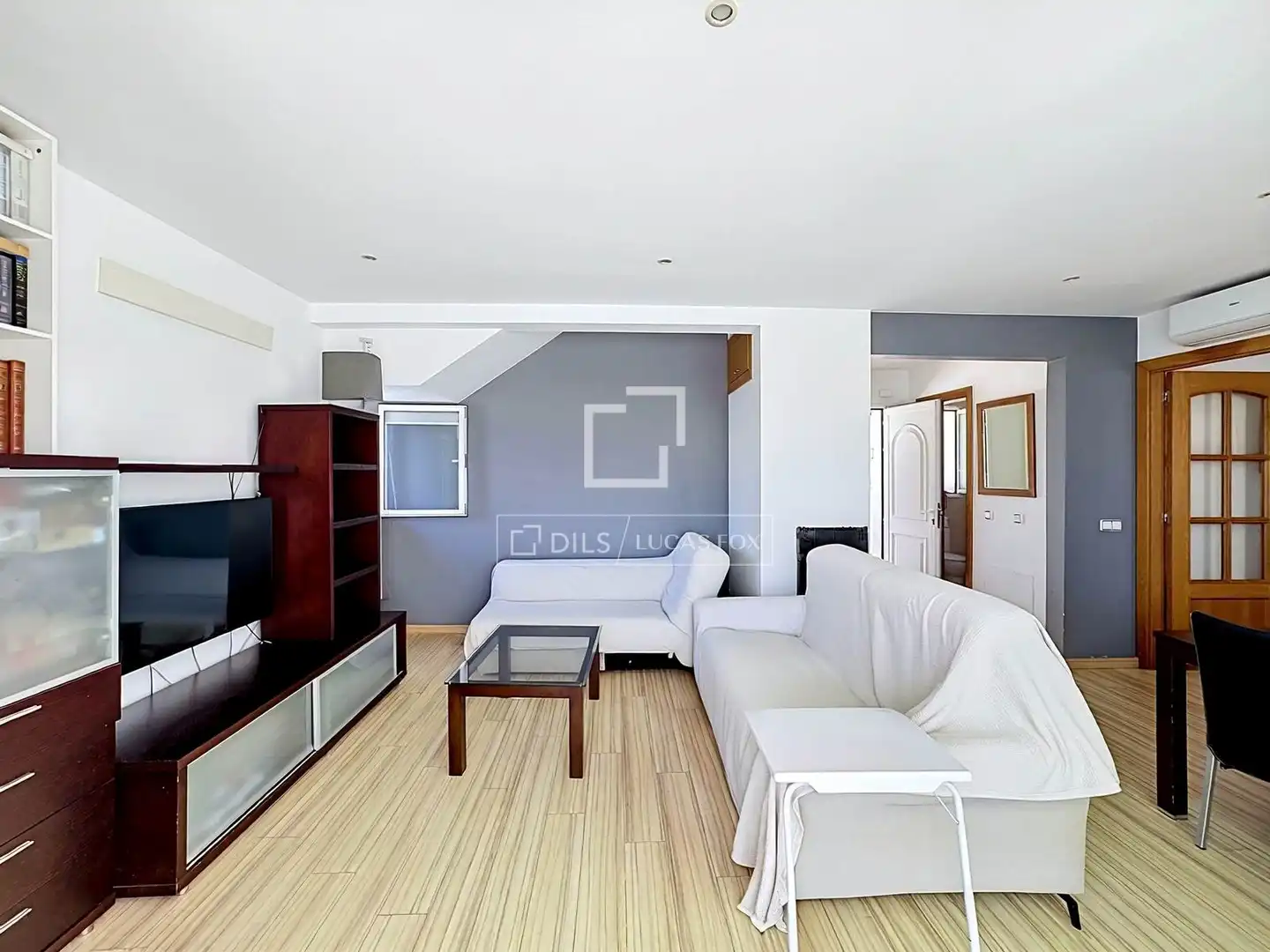 Sala d'estar de Casa o xalet en venda en Es Mercadal amb Aire condicionat, Calefacció i Parquet