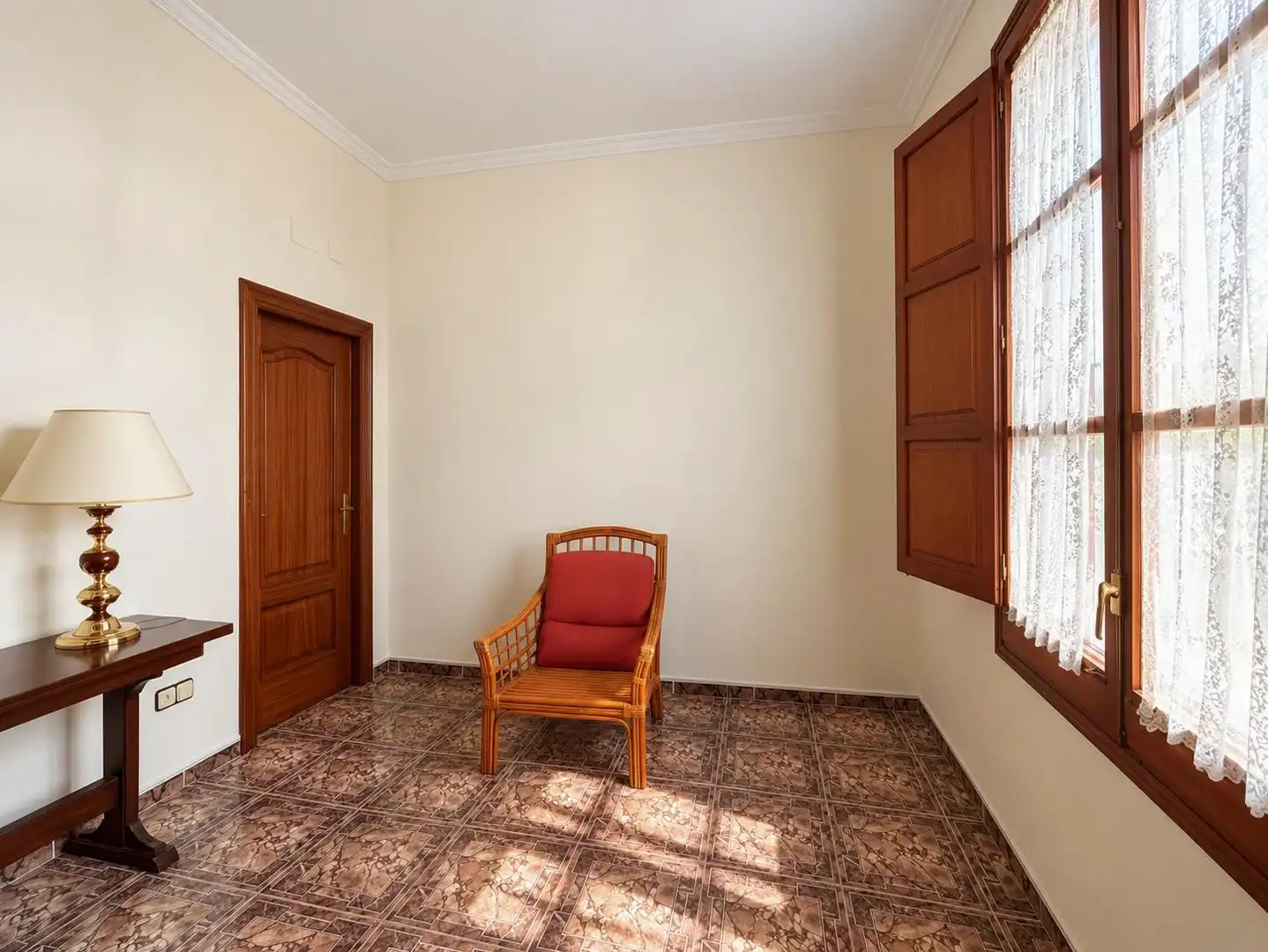Casa o chalet de alquiler en Rafelbuñol / Rafelbunyol, Valencia