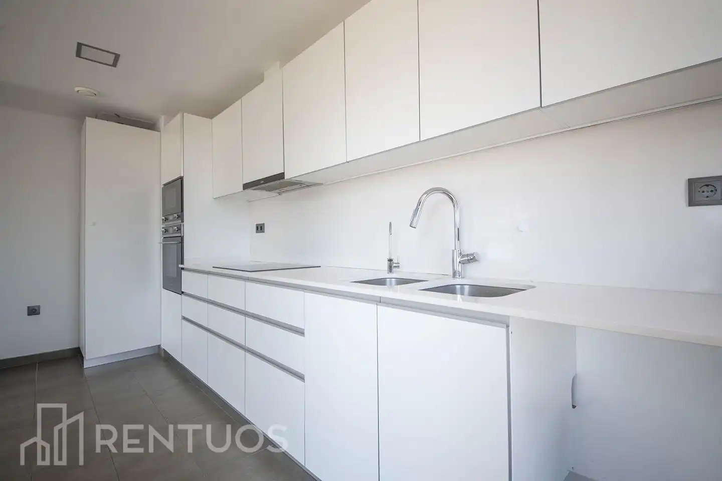 Kitchen of Flat for rent in Badalona  with Air Conditioner, Heating and Parquet flooring