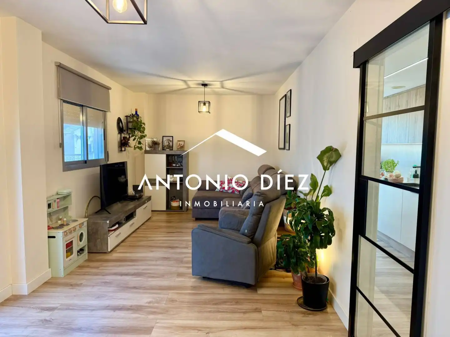 Living room of Flat for sale in Aspe  with Air Conditioner, Heating and Storage room