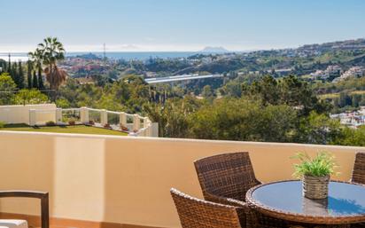 Terrassa de Apartament en venda en Benahavís amb Calefacció, Terrassa i Alarma