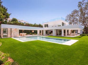 Casa con piscina en venta en Marbella Centro
