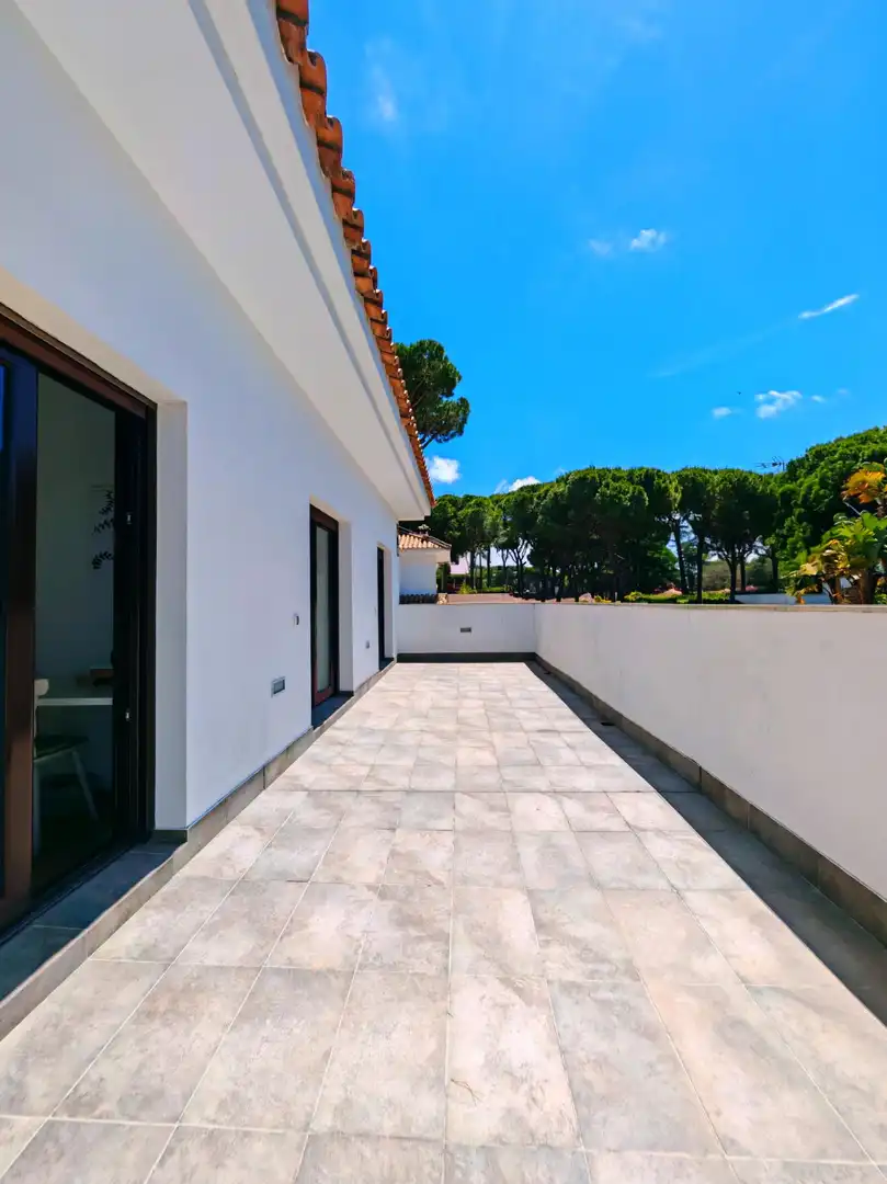 Terraza de Casa o chalet en venta en Chiclana de la Frontera con Aire acondicionado, Jardín privado y Terraza
