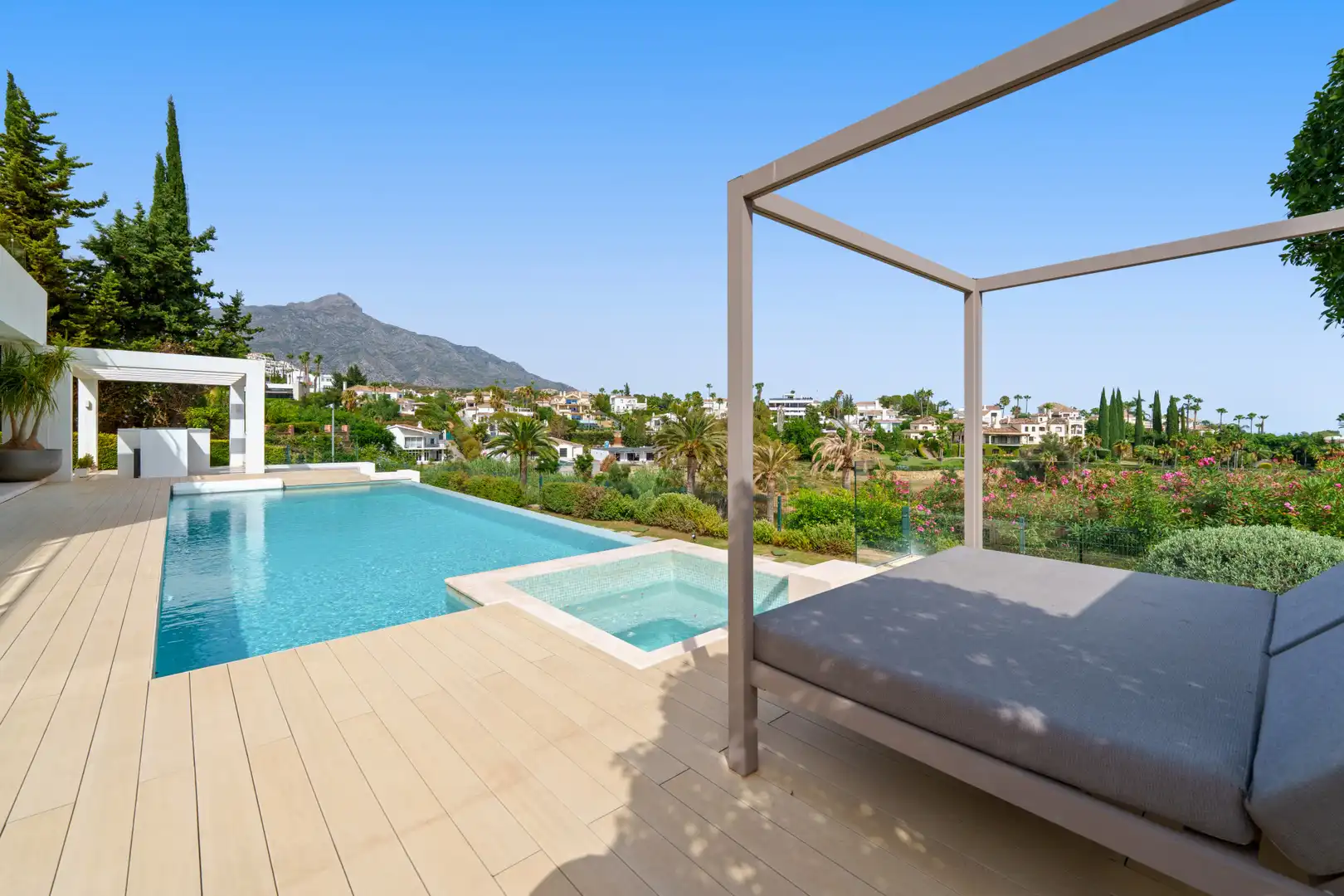 House with terrace for sale in Nueva Andalucía, imagen 31