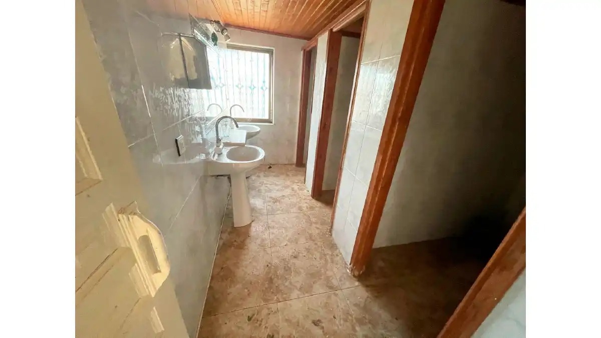 Bathroom of Buildings for sale in Sancti-Spíritus (Salamanca)