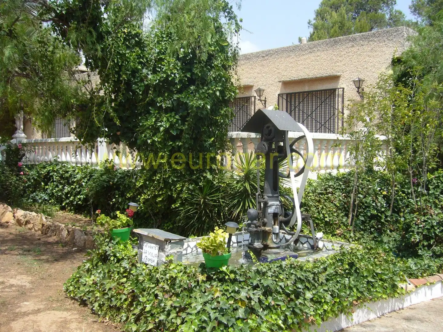 Jardí de Casa o xalet en venda en Chiva amb Jardí privat, Terrassa i Traster