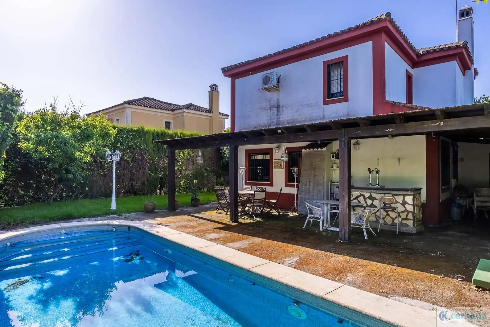 Chalet con piscina en venta en Rosales los, imagen 5
