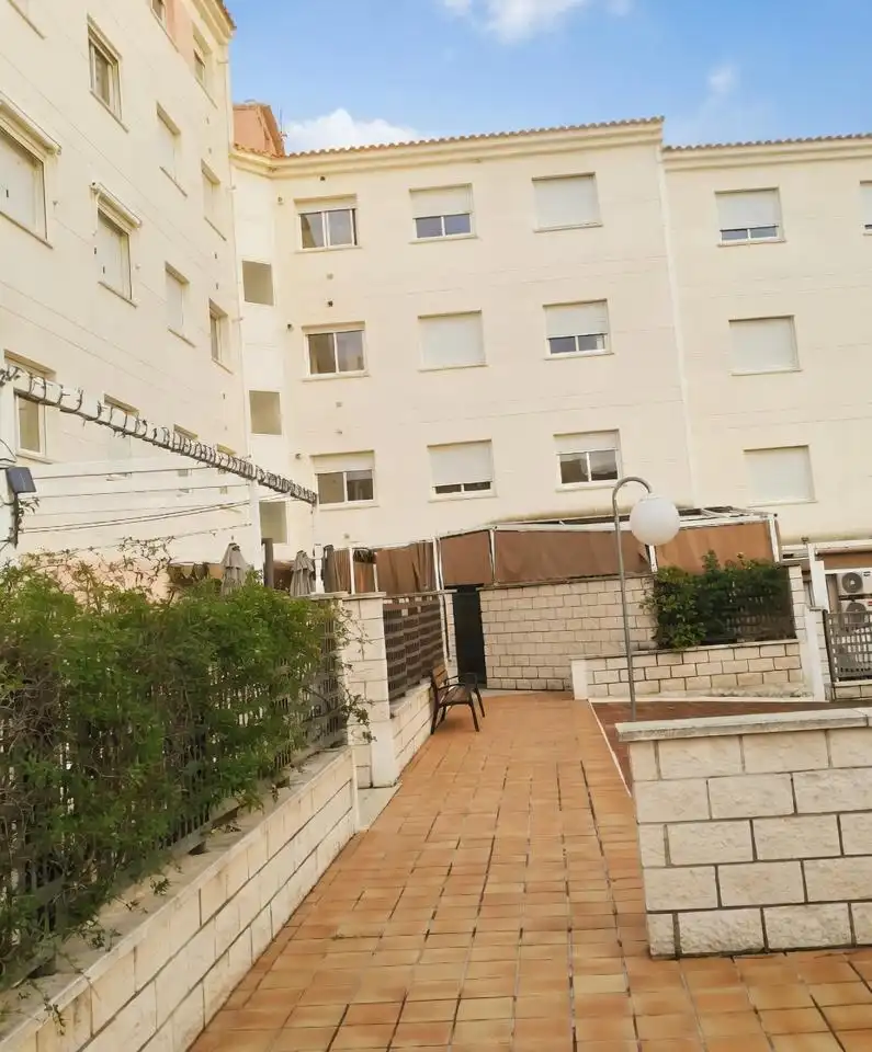 Vista exterior de Piso en venta en Plasencia con Aire acondicionado, Terraza y Amueblado