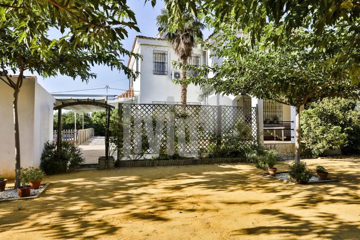 Jardín de Casa o chalet en venta en Jaén con Aire acondicionado, Jardín privado y Terraza