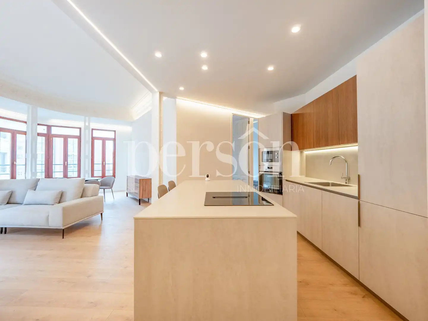 Kitchen of Flat for rent in Valencia  with Air Conditioner, Furnished and Balcony