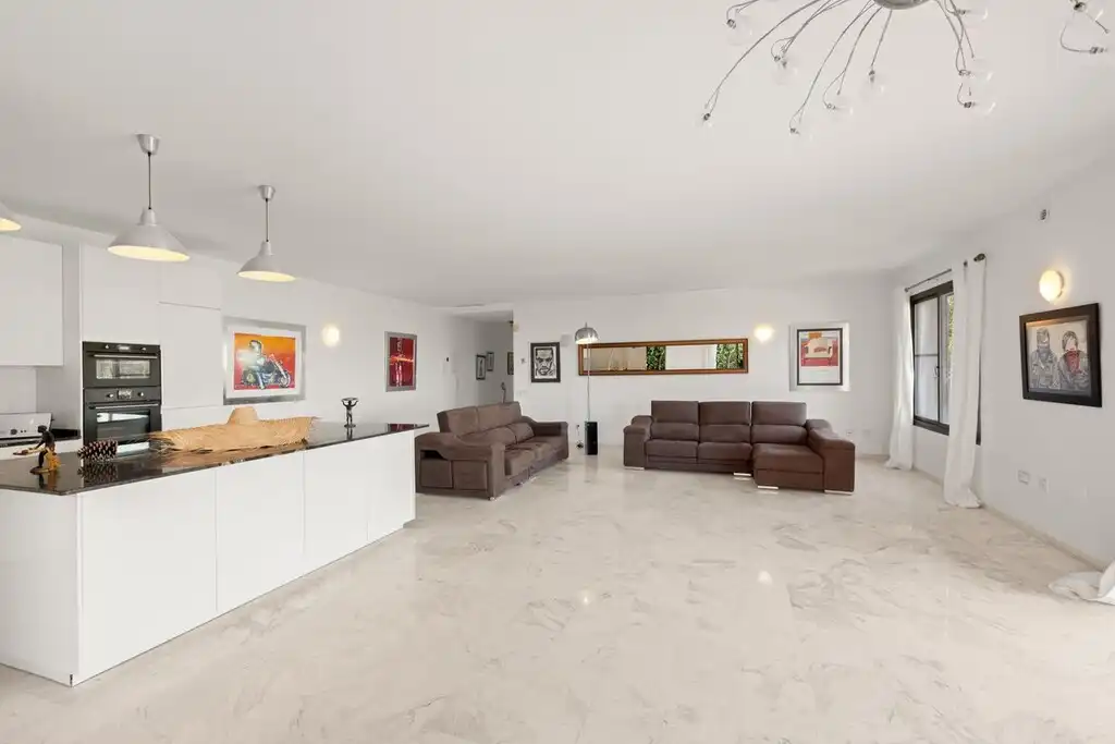 Sala de estar de Planta baja en venta en Ojén con Aire acondicionado, Jardín privado y Terraza