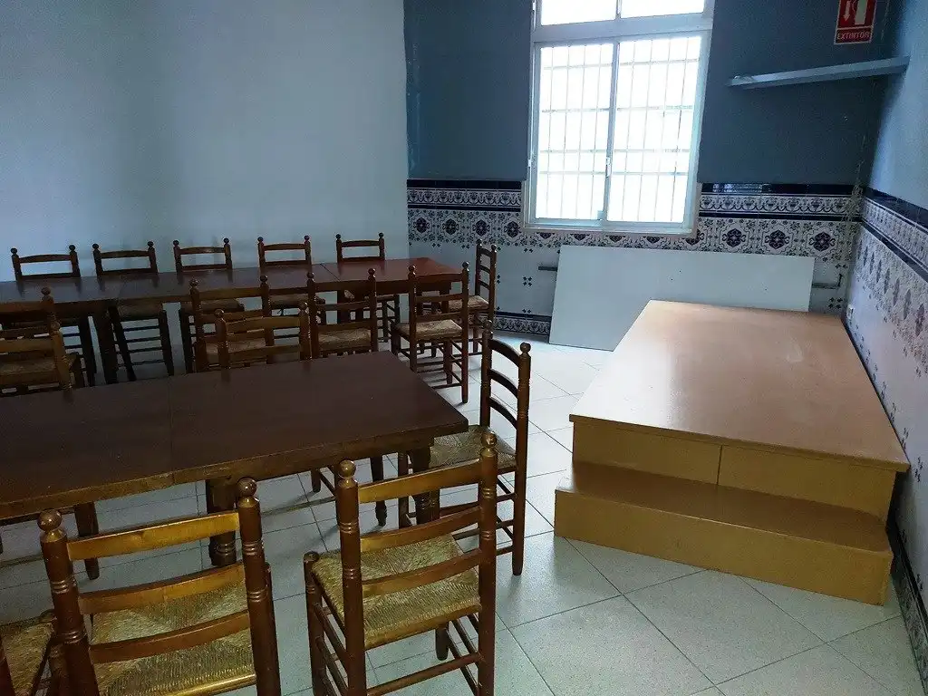 Commercial properties for sale in Domeño
