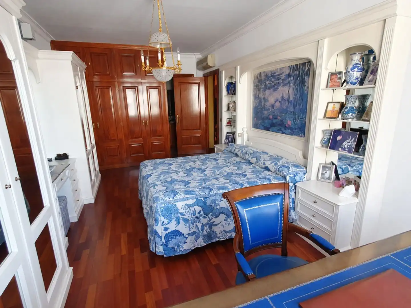 Bedroom of Flat for sale in  Madrid Capital  with Air Conditioner