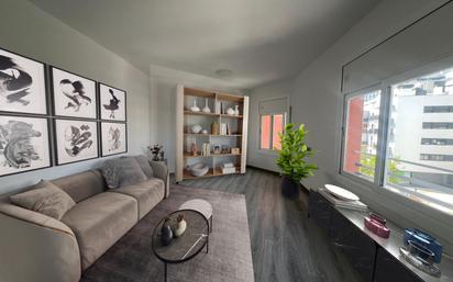Living room of Flat for sale in L'Hospitalet de Llobregat