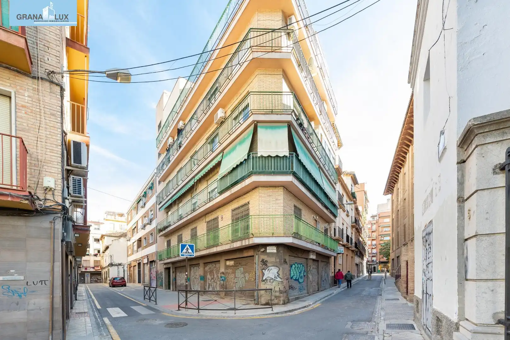 Piso con terraza en venta en Calle Triana Baja
