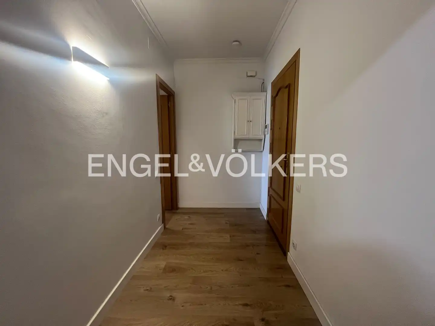 Flat for sale in Barcelona  with Air Conditioner, Heating and Parquet flooring