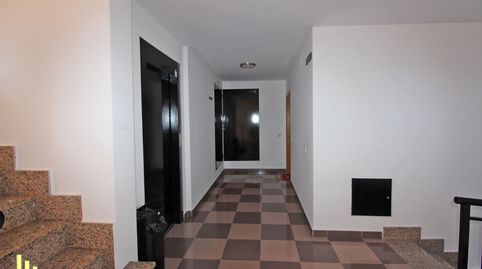 Foto 4 de Piso en venta en Avenida Santiago, Fuensalida, Toledo