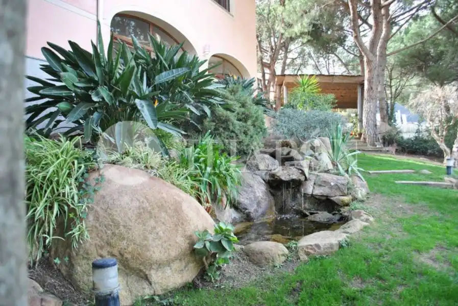 Jardí de Casa o xalet en venda en Alella amb Aire condicionat, Calefacció i Jardí privat
