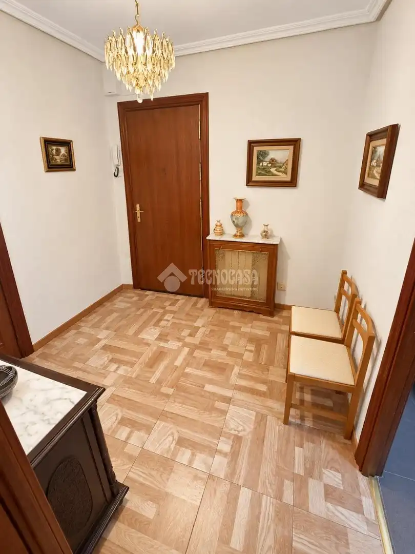 Sala d'estar de Pis en venda en Madrid