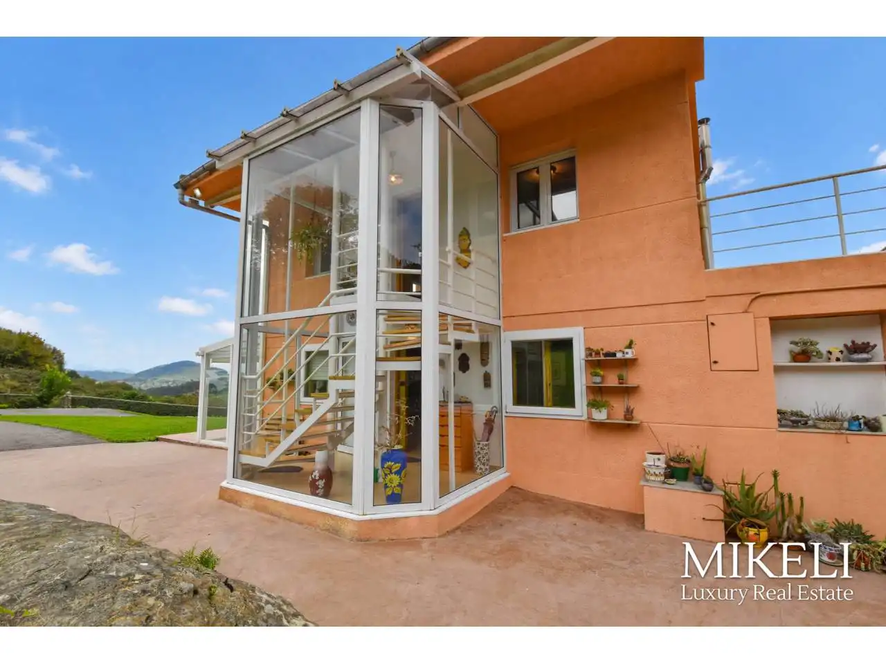 Vista exterior de Casa o xalet en venda en Piélagos amb Calefacció, Jardí privat i Terrassa