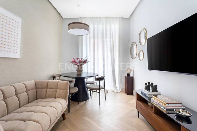 Apartamento en Venta en Santa Engracia en Trafalgar