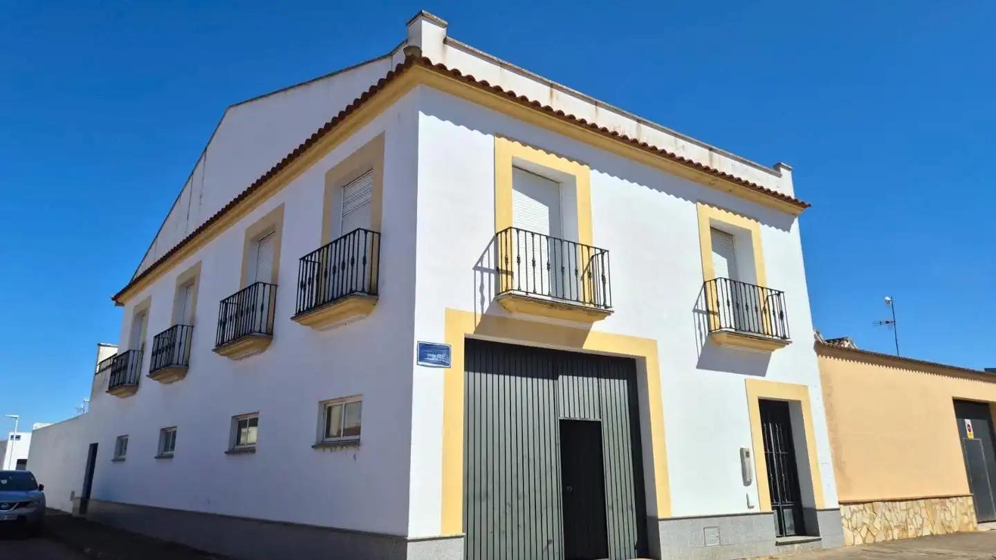 Casa en venda a Valdelacalzada