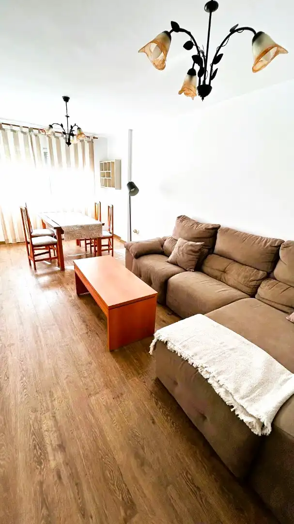 Sala de estar de Piso en venta en Cambrils con Aire acondicionado, Calefacción y Parquet