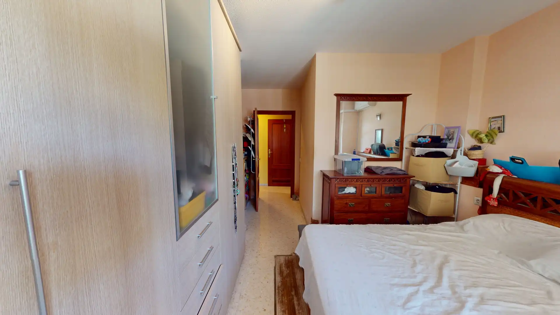 Habitación de Piso en venta en Almería con Aire acondicionado, Jardín privado y Terraza
