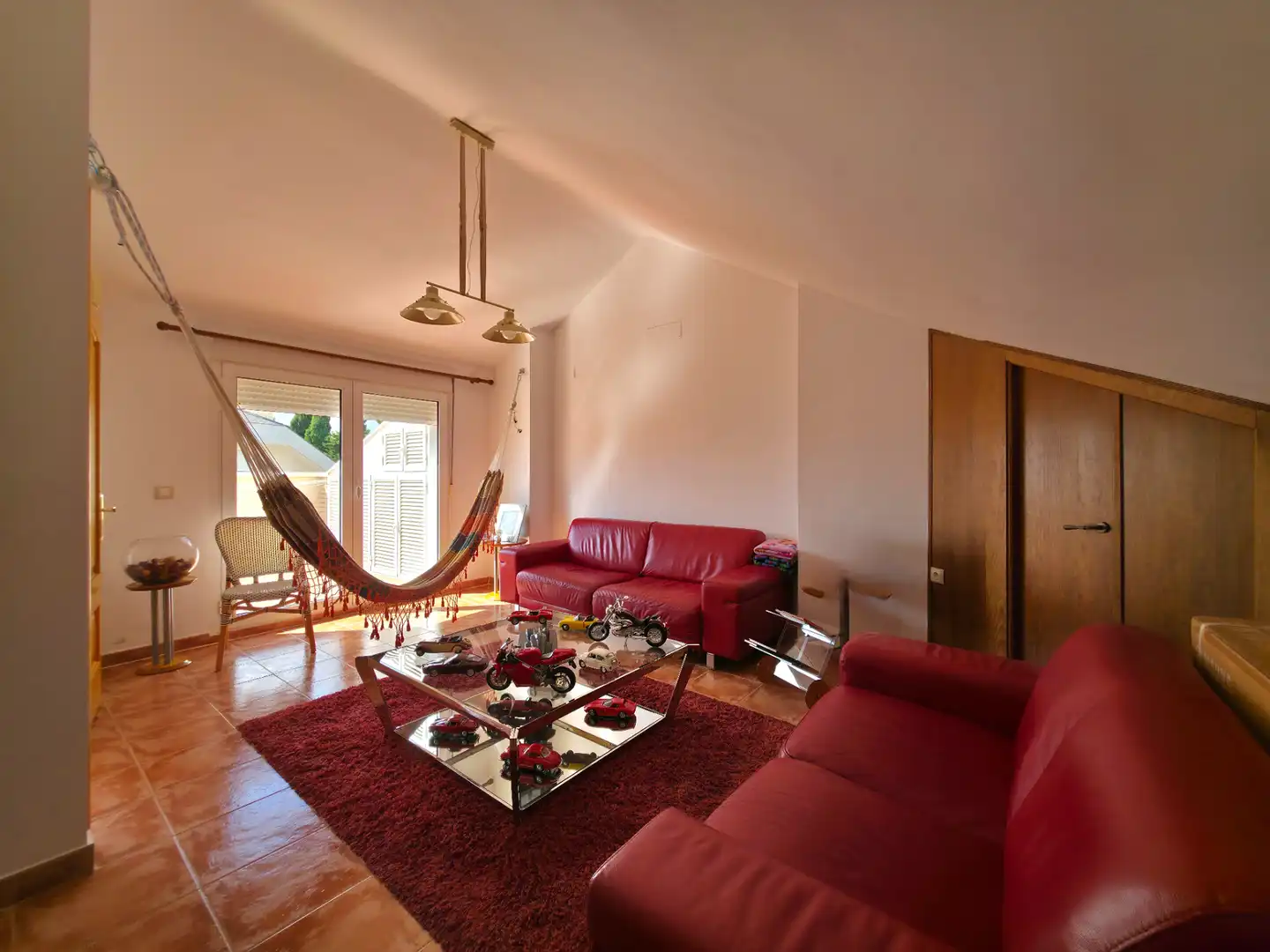 Sala d'estar de Casa adosada en venda en Alicante / Alacant amb Aire condicionat, Calefacció i Jardí privat