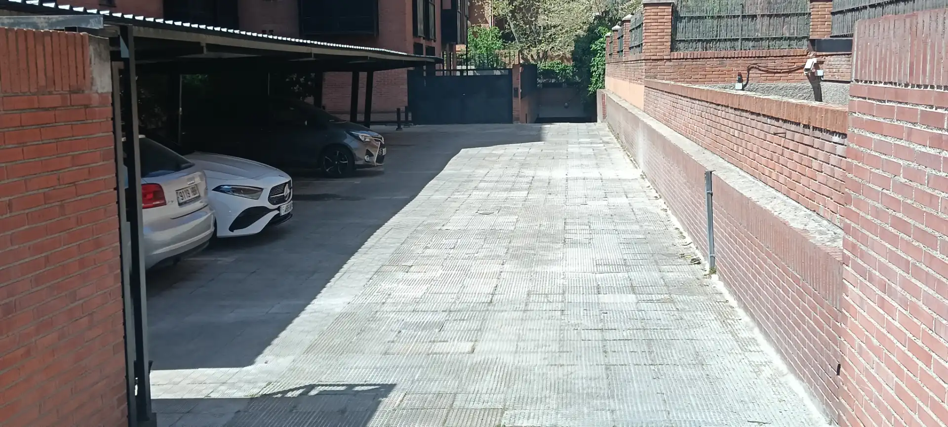 Aparcament de Garatge en venda en Madrid