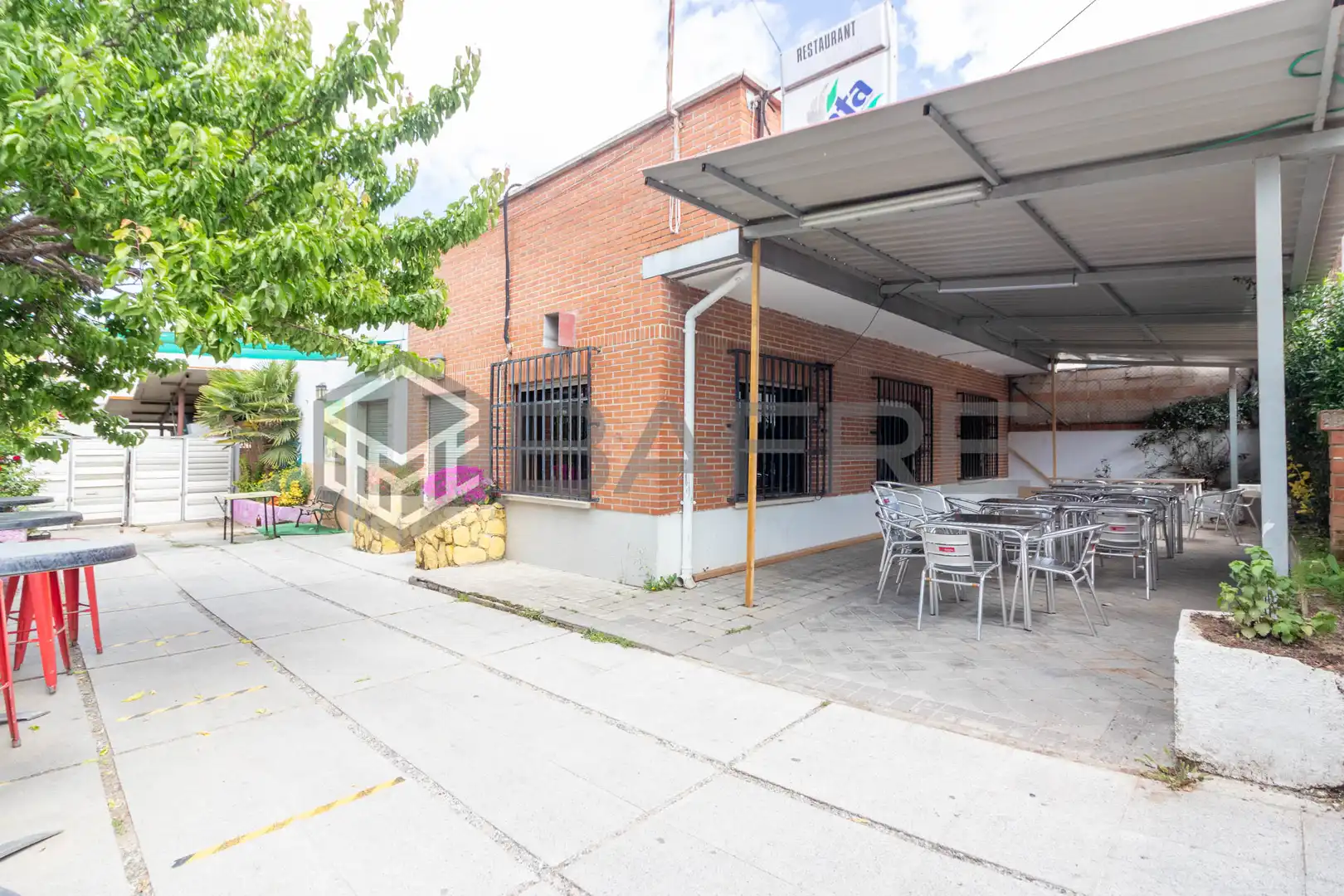 Local comercial en venta en Calle de la Escalada