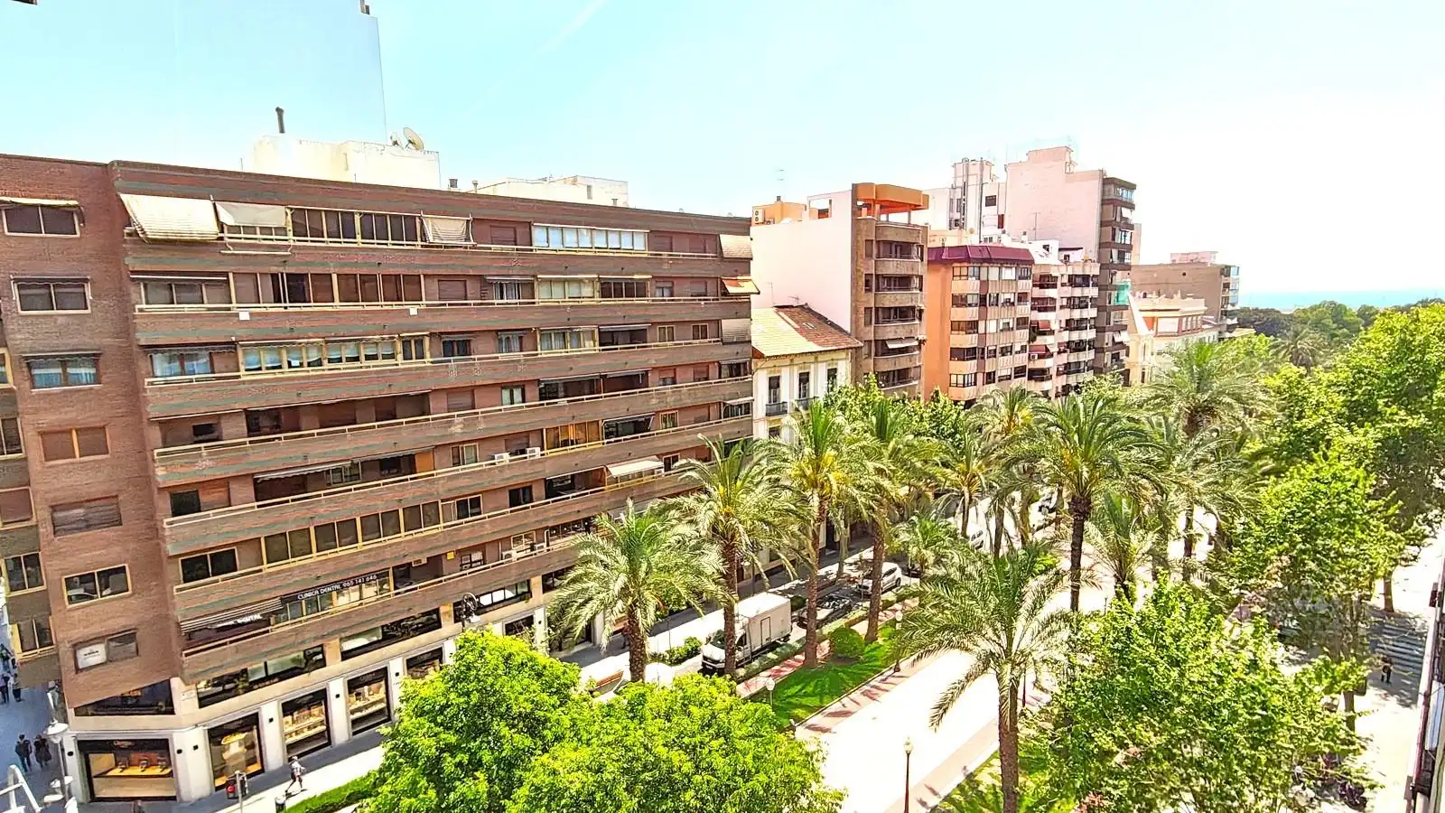 Vista exterior de Pis en venda en Alicante / Alacant